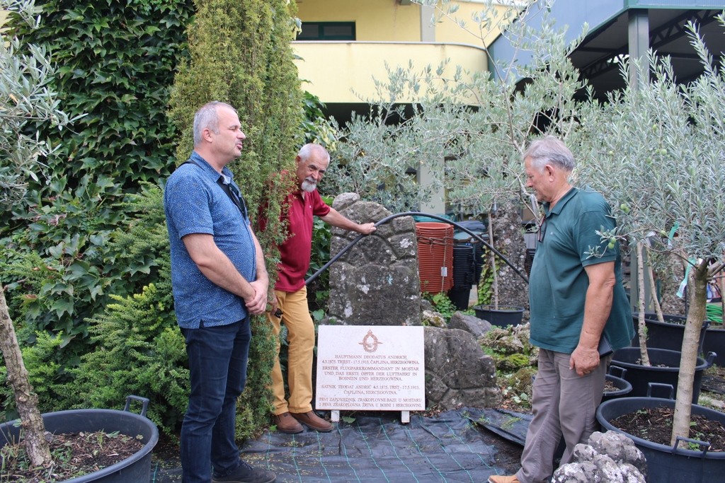 FOTO: Na Vojnom groblju u Mostaru pronađena grobna humka Teodata Andrića, prve zrakoplovne žrtve u BiH