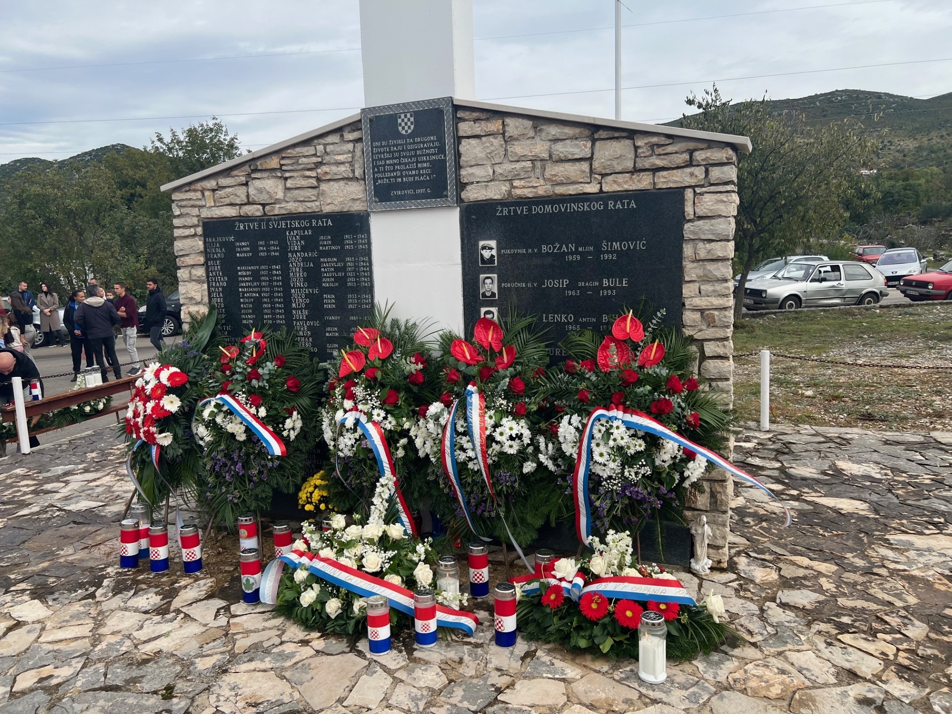FOTO: Održan komemorativni skup u spomen na brigadira Božana Šimovića i stradale hrvatske vitezove